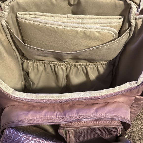 Skip Hop Diaper bag like new. - Picture 5 of 8